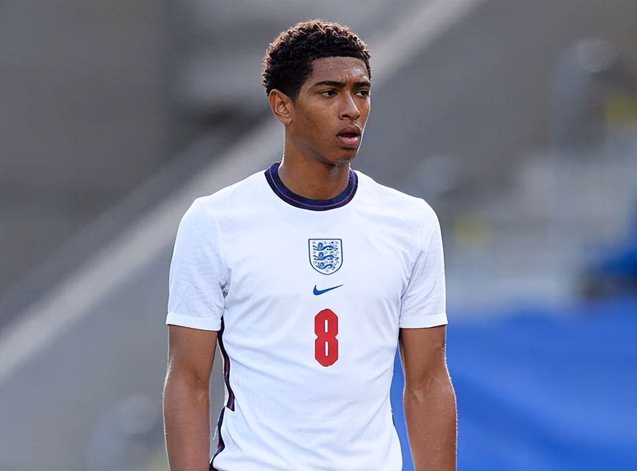 世亚预战报：伊拉克2-1补时绝杀阿联酋，总比分3-2晋级（世亚预快报：伊拉克补时2-1击败阿联酋，累计3-2强势晋级）