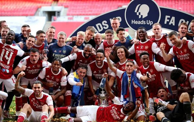 克罗地亚媒体：拜仁球探现场考察哈伊杜克19岁后卫霍达克