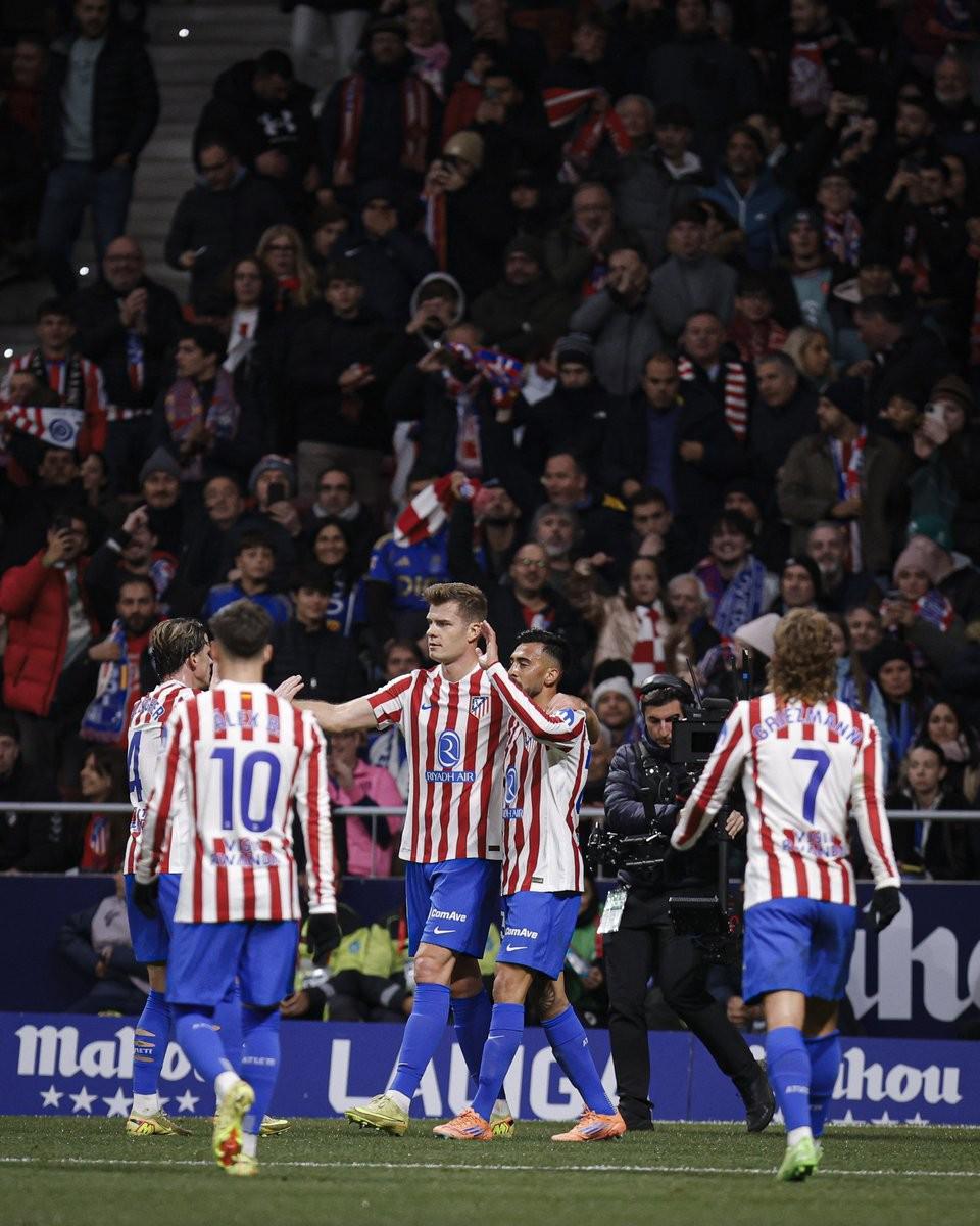 自由人聘请克里斯·德马科担任教练时，曾征求库里对他的评价