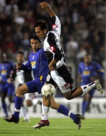 晚邮报：米兰vs科莫的海外赛已获得亚足联批准，尚待FIFA批准