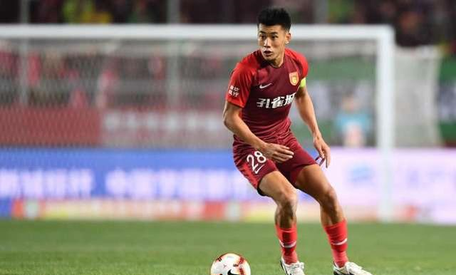 记者：热刺、红军有意红牛球员迪奥曼德，都已和球员团队接触