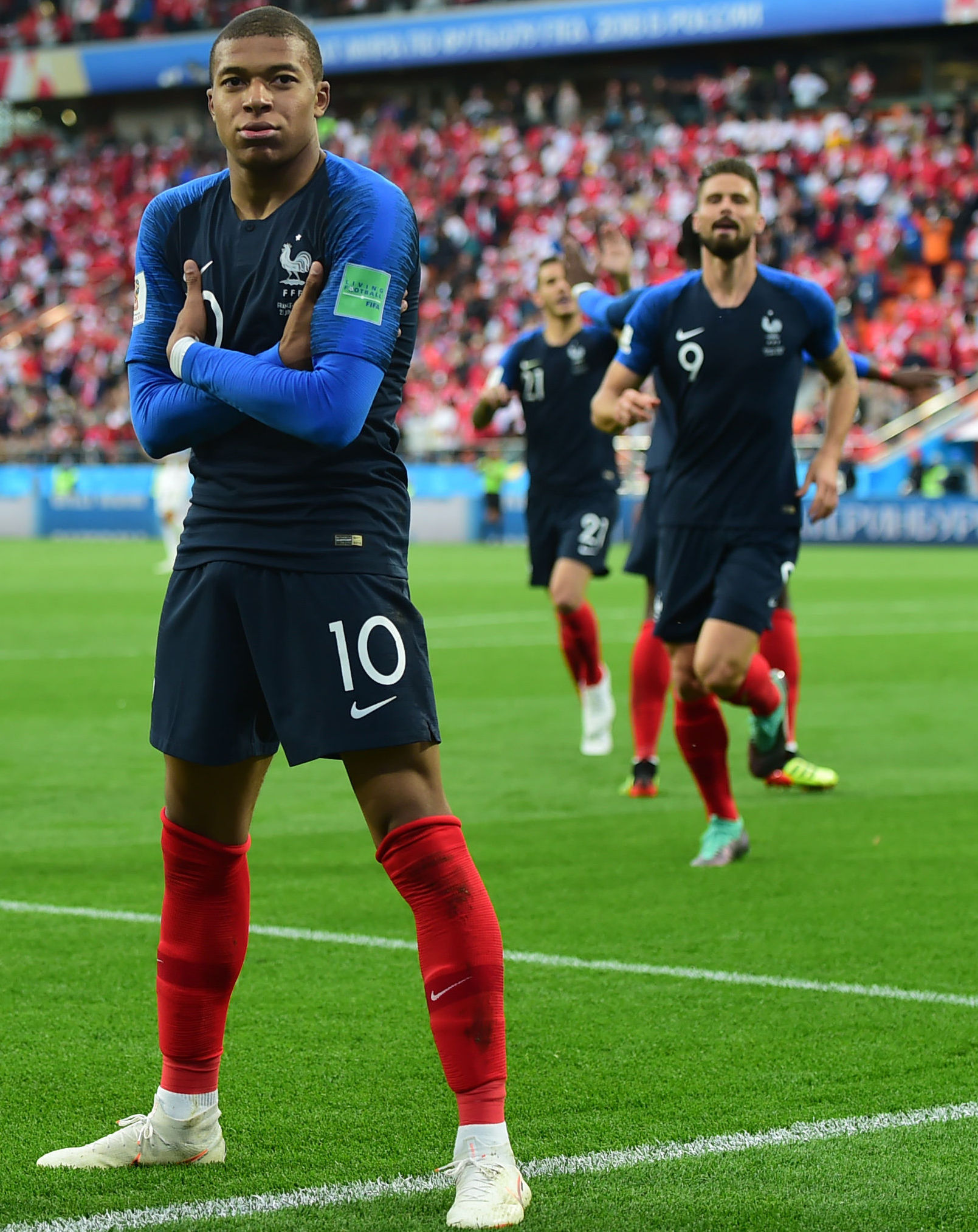 1-0领先巴萨，马竞本赛季西甲15场比赛都率先进球（马竞1-0暂领先巴萨，本季西甲15战场场先开纪录）