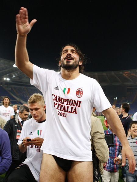 半场数据：葡萄牙控球率接近八成，狂射17脚（半场战况：葡萄牙控球近八成，17次射门猛攻）