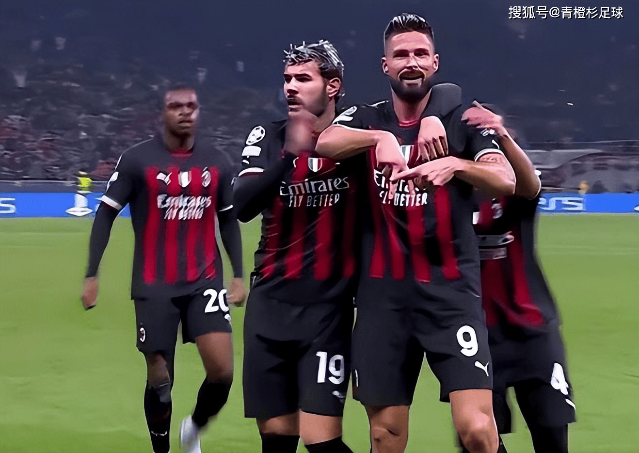 完美表现！哈维·西蒙斯半场传射建功，取得热刺生涯处子球