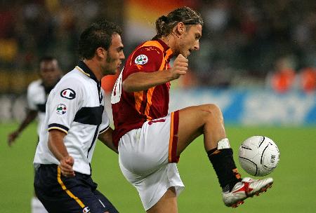 子弹官方：利伯蒂生病缺席今日对阵36人，德弗斯代替其出战