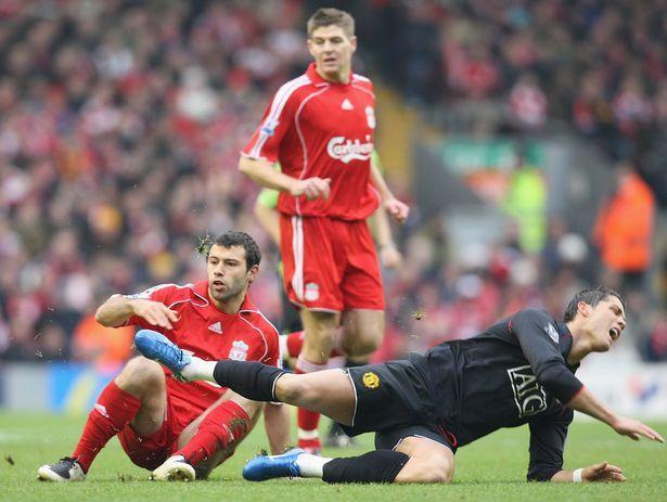 中超黑马酝酿重磅引援，锁定本土强力铁腰，海港同意放人，三赢之举（中超黑马谋重磅补强：锁定本土硬核后腰，海港点头放行，三方共赢）