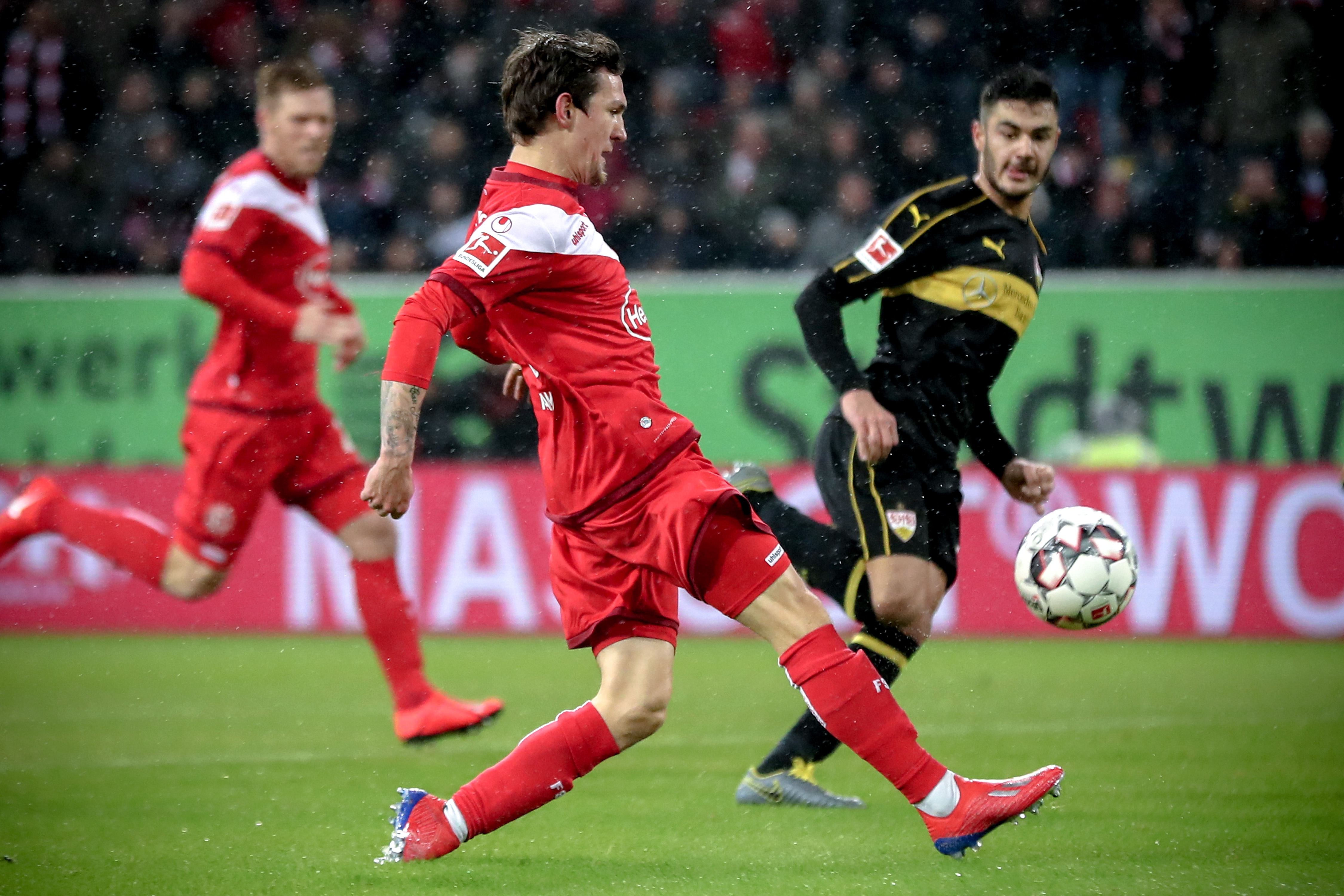 猛龙险胜开拓者，成为联盟目前第四支取得15胜的球队