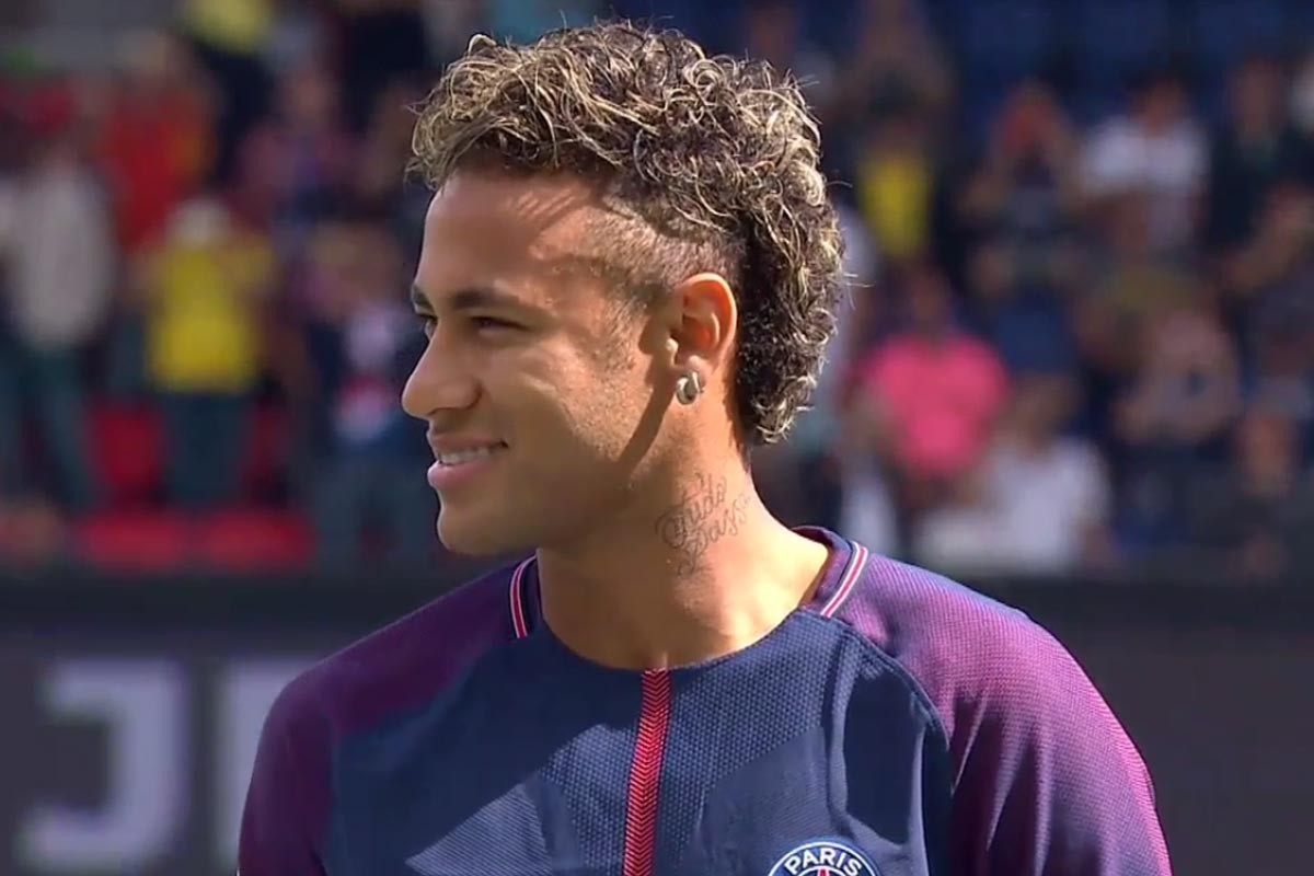 皇马已经没油了？ 四大新援全部搁浅，姆巴佩成为唯一希望!（皇马后劲不足？四大引援全部停滞，姆巴佩成唯一寄托）